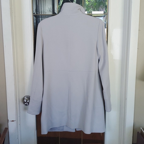 Kenneth Cole Dress Coat. Size M - Picture 5 of 6